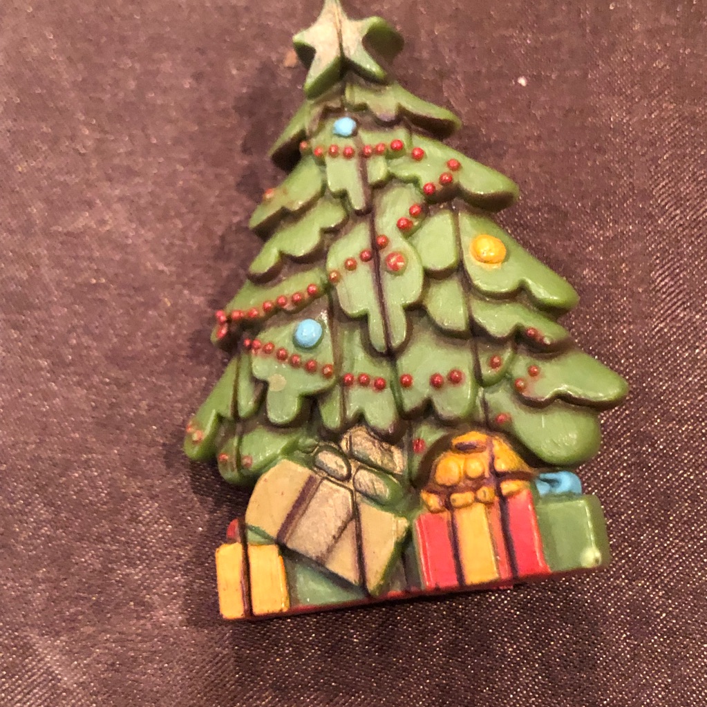 Vintage Resin Christmas Tree Brooch